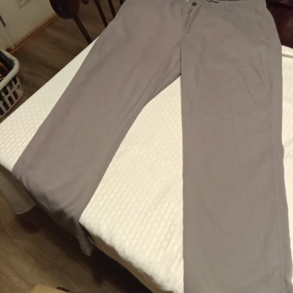 Under Armour Pants Mens 36x30 Gray The Showdown Golf Stretch Flat Front Sports